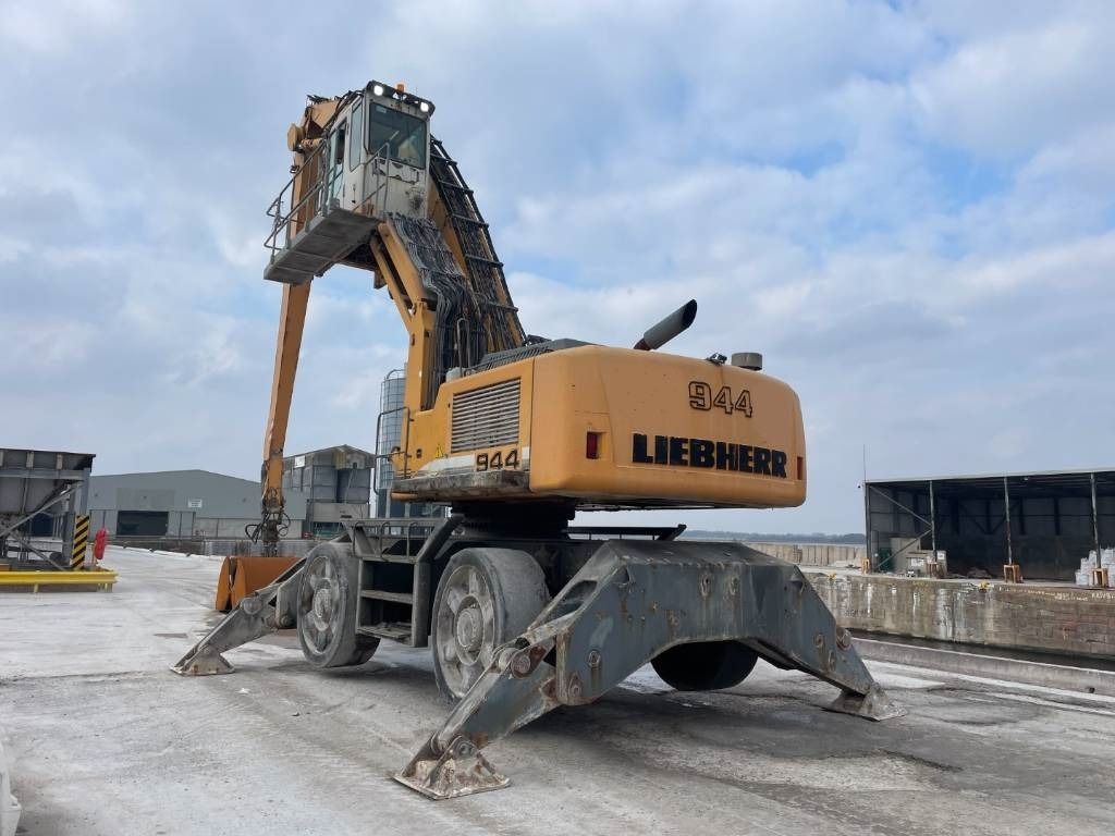 2008 Liebherr 944 material handler, rear three-quarter view