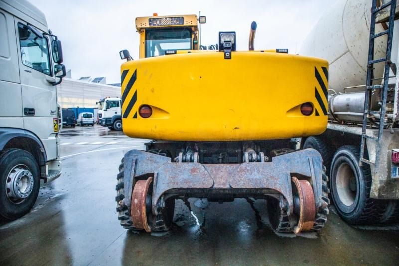 2012 Atlas 160WSR wheel excavator, rear view 2012 Atlas 160WSR wheel excavator, rear view