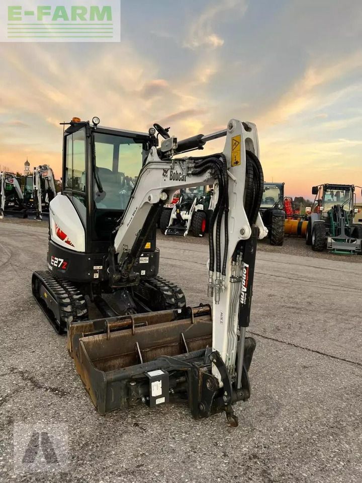 2023 Bobcat E27Z mini excavator, front three-quarter view 2023 Bobcat E27Z mini excavator, front three-quarter view