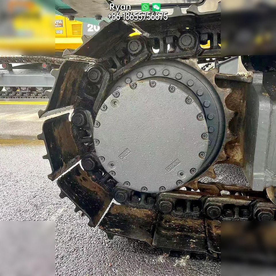 2021 Kobelco SK200D crawler excavator final drive and track detail 2021 Kobelco SK200D crawler excavator final drive and track detail