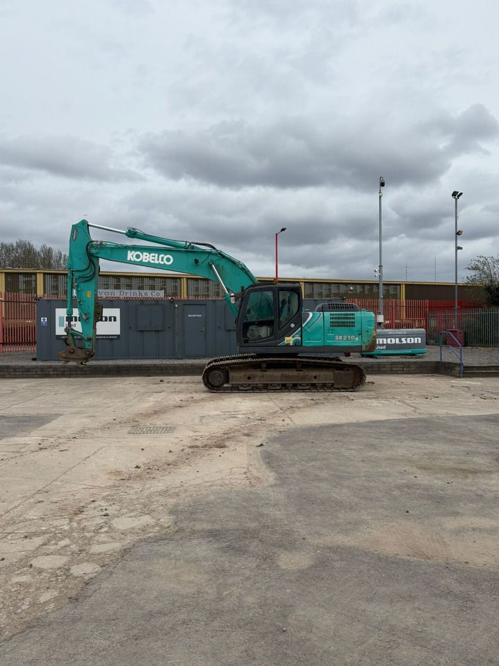 2019 Kobelco SK210LC-10 crawler excavator, side profile view