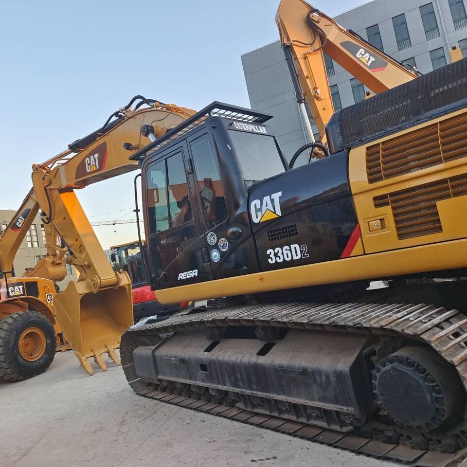2024 Caterpillar 336D2 crawler excavator, side profile view