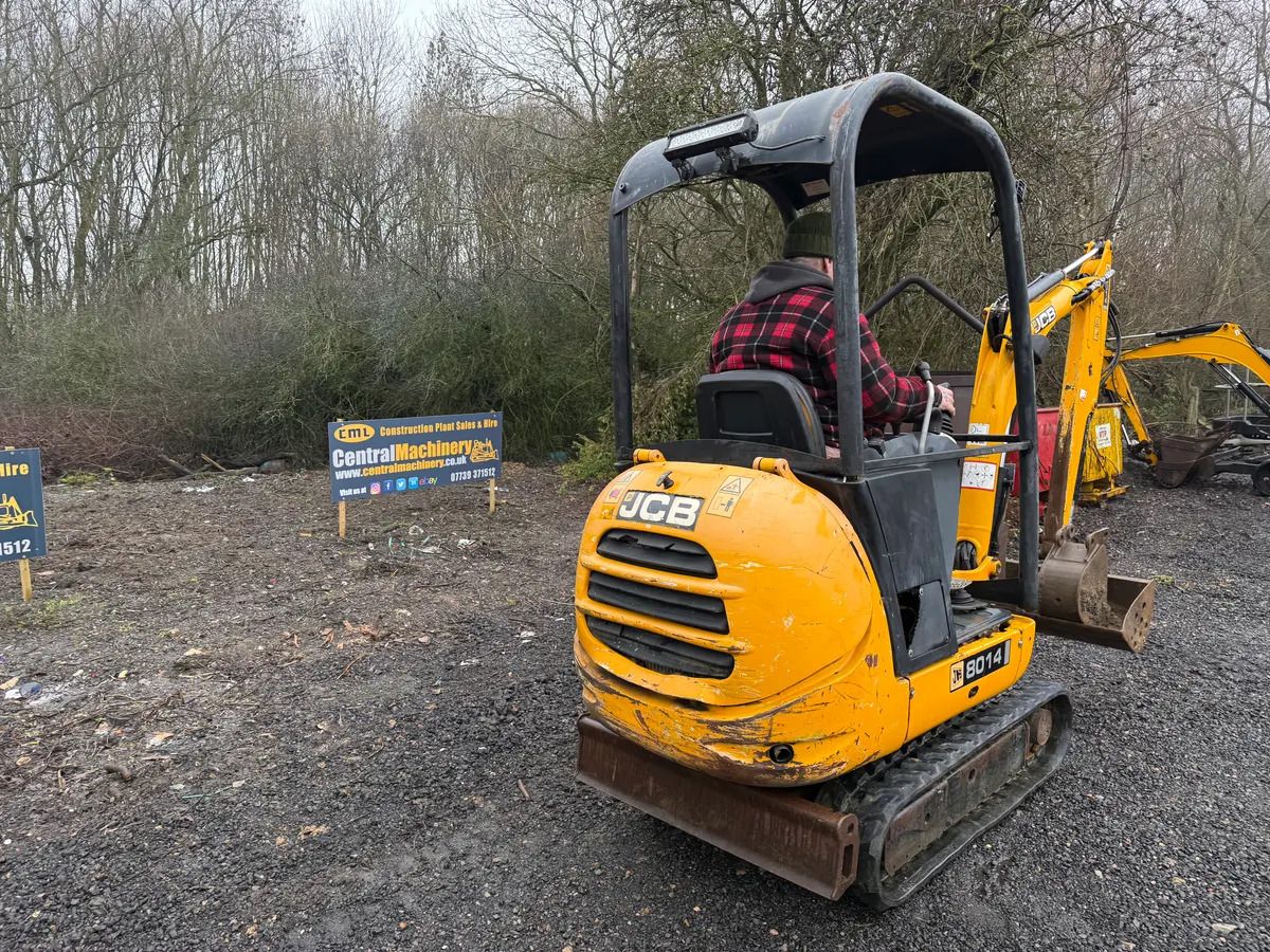 2011 JCB 8014 mini excavator rear view