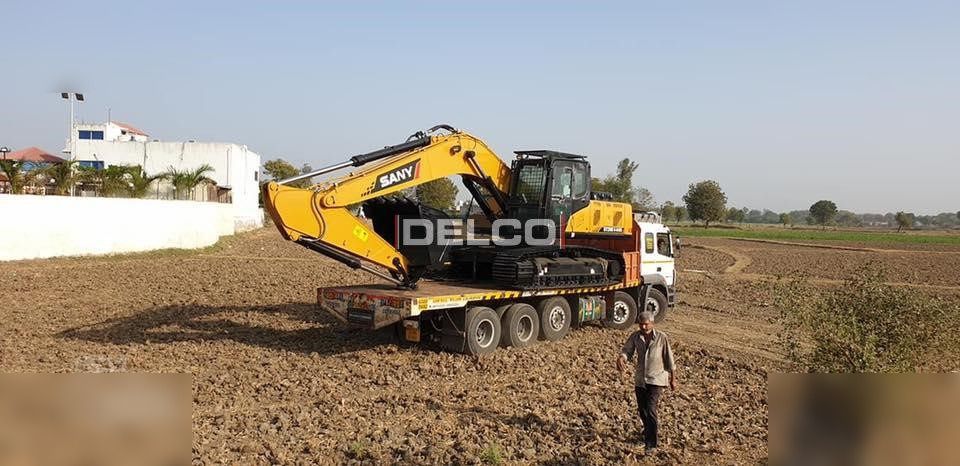 2026 Sany SY240C-9HD crawler excavator on a flatbed trailer 2026 Sany SY240C-9HD crawler excavator on a flatbed trailer
