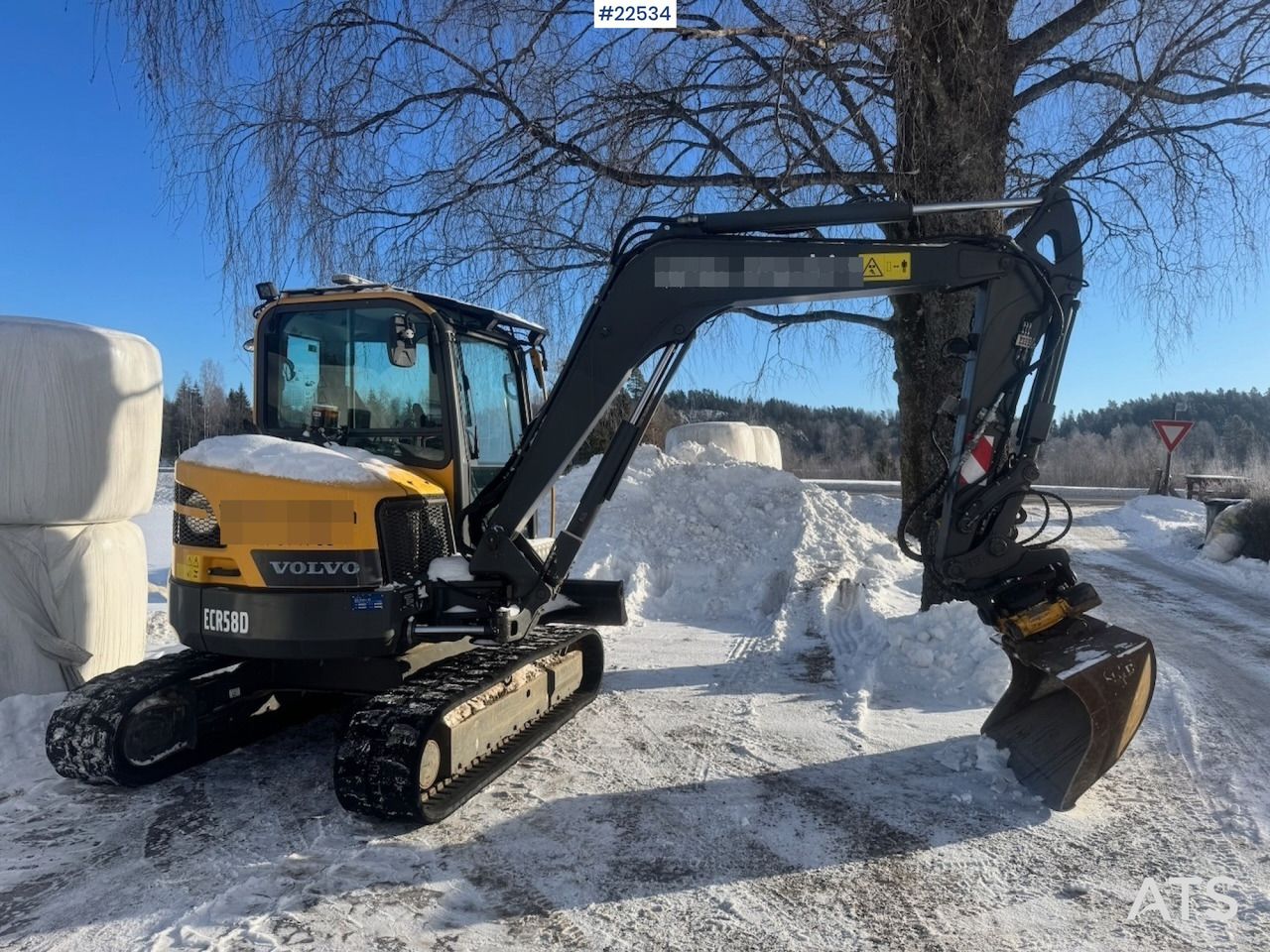 2018 Volvo ECR58D mini excavator, side profile view