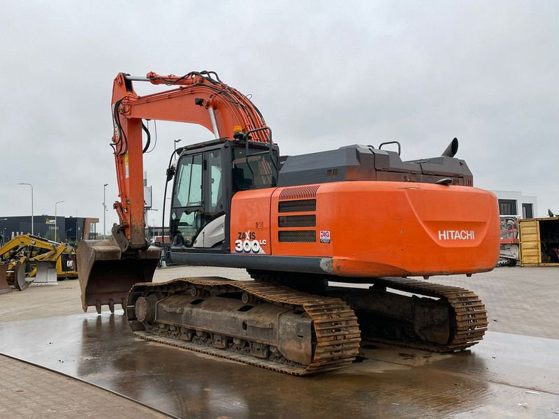 2018 Hitachi Zaxis 300LC crawler excavator, rear three-quarter view 2018 Hitachi Zaxis 300LC crawler excavator, rear three-quarter view