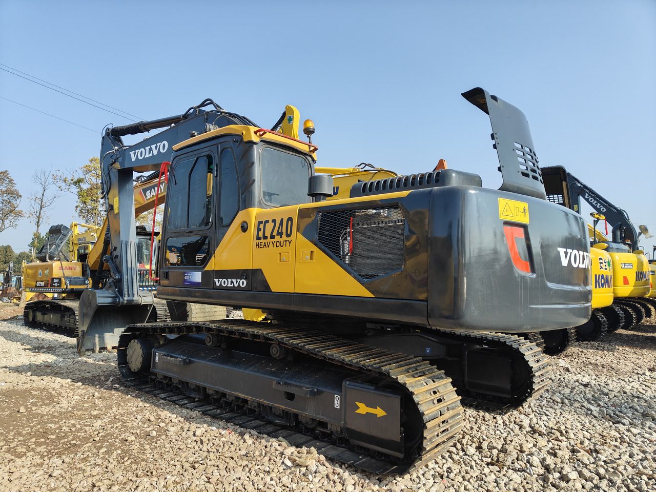 2024 Volvo EC240 crawler excavator, rear three-quarter view 2024 Volvo EC240 crawler excavator, rear three-quarter view