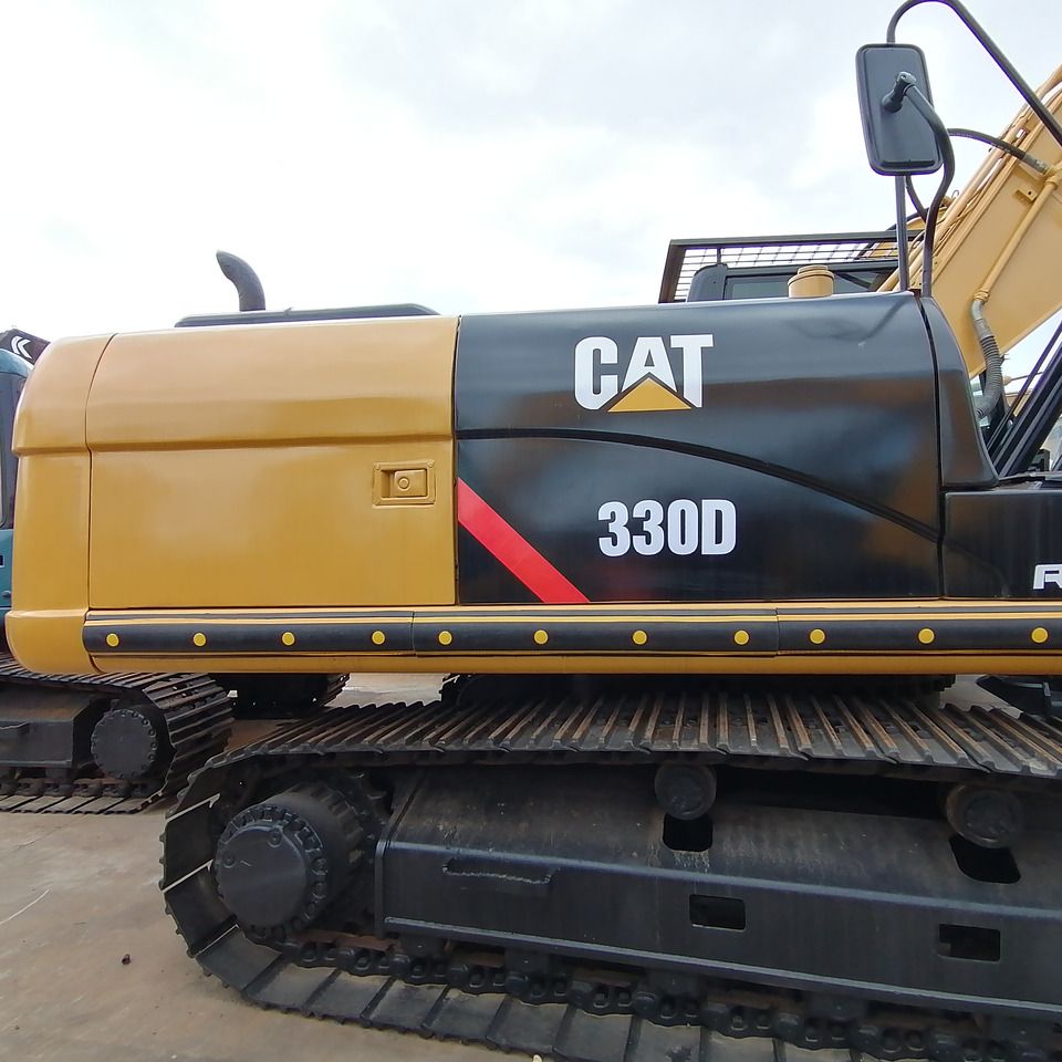 2023 Caterpillar 330D crawler excavator side profile view 2023 Caterpillar 330D crawler excavator side profile view