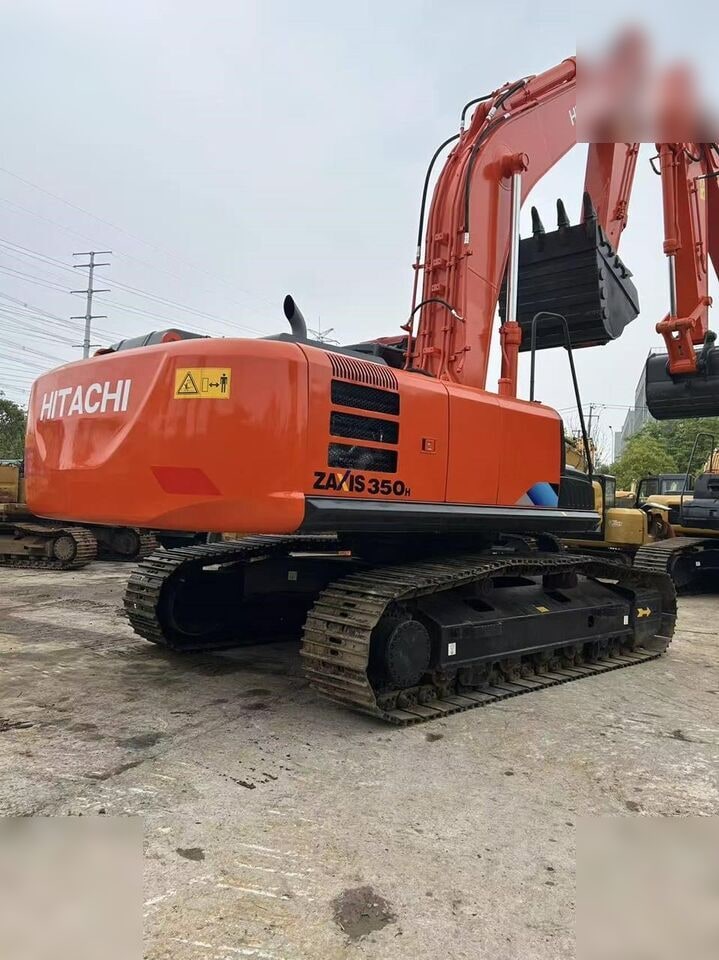 2024 Hitachi Zaxis 350H crawler excavator, rear three-quarter view 2024 Hitachi Zaxis 350H crawler excavator, rear three-quarter view