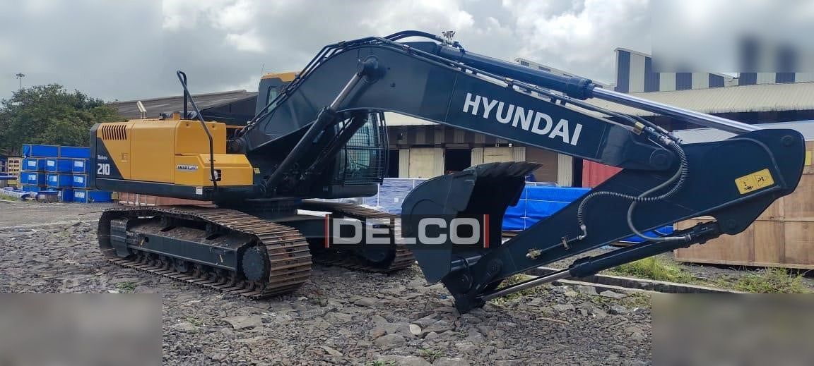 2026 Hyundai Robex 210 crawler excavator side view