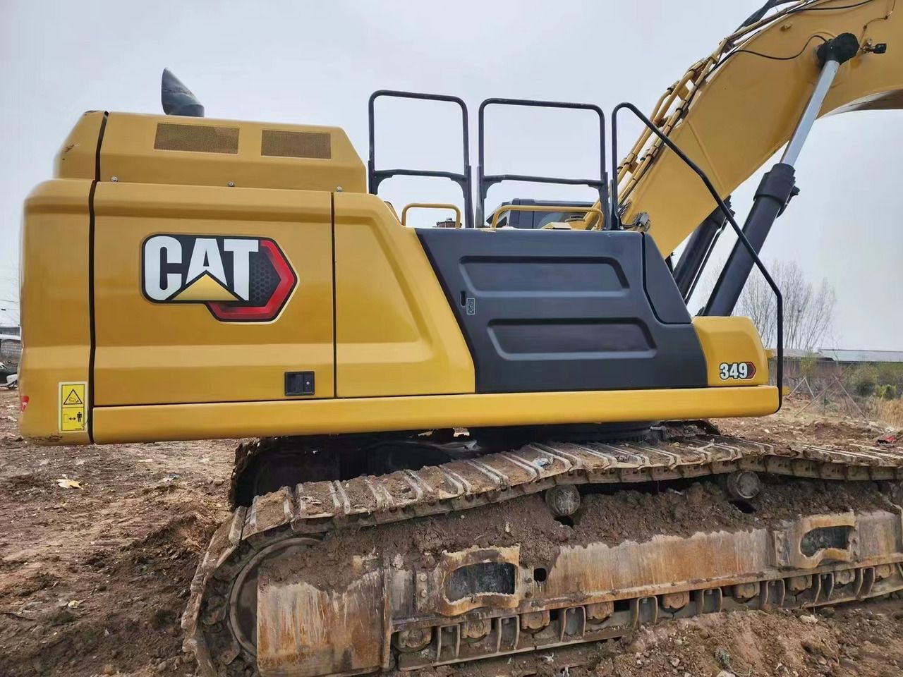 Caterpillar 349D crawler excavator side view Caterpillar 349D crawler excavator side view