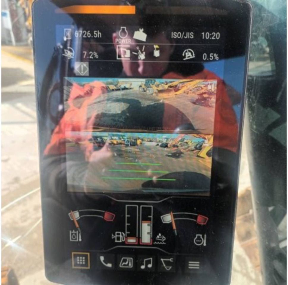 2020 Caterpillar 320 crawler excavator interior monitor display