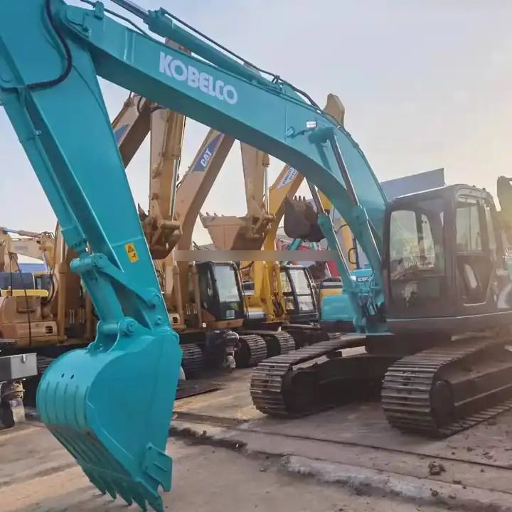 2019 Kobelco SK200-8 crawler excavator, side view 2019 Kobelco SK200-8 crawler excavator, side view