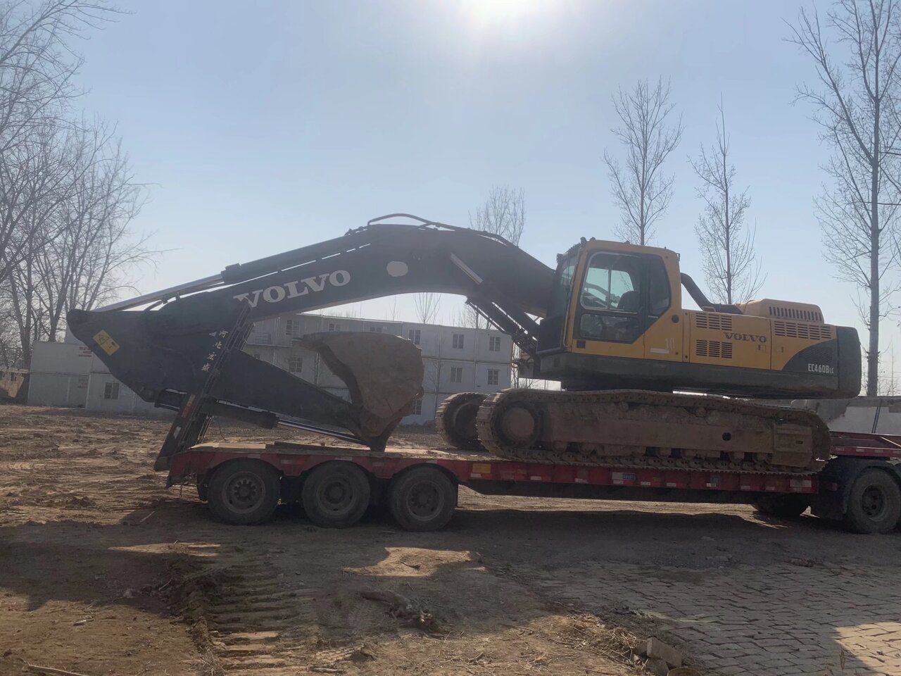 2018 Volvo EC460BLC crawler excavator side view 2018 Volvo EC460BLC crawler excavator side view