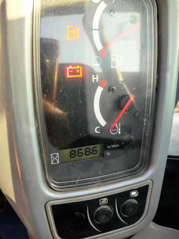 2021 Kubota KX155-5 mini excavator instrument cluster view