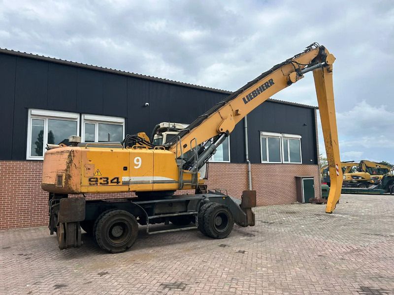 2012 Liebherr A934C material handler, side view 2012 Liebherr A934C material handler, side view