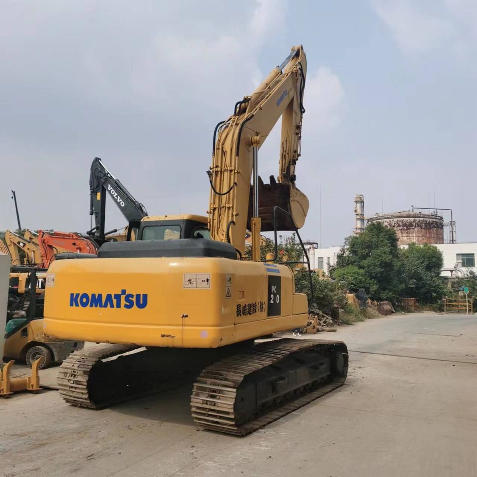 2018 Komatsu PC220-7 crawler excavator, rear three-quarter view 2018 Komatsu PC220-7 crawler excavator, rear three-quarter view