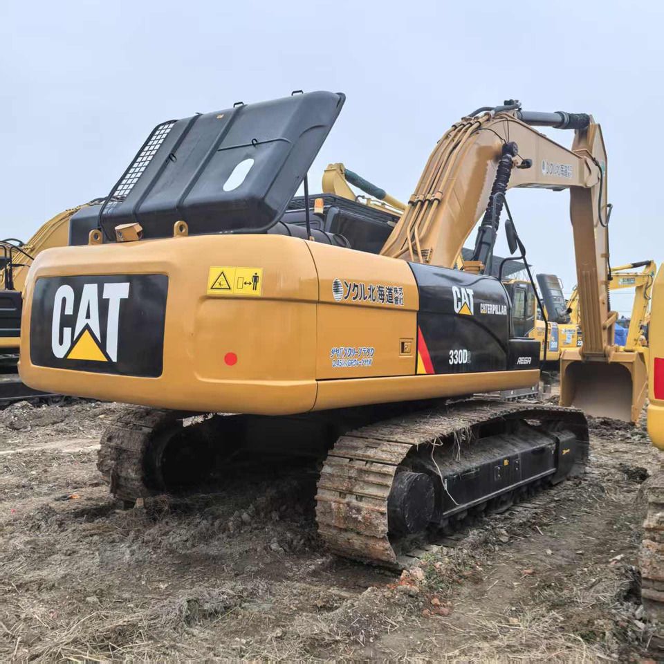 2022 Caterpillar 330D crawler excavator, rear three-quarter view 2022 Caterpillar 330D crawler excavator, rear three-quarter view