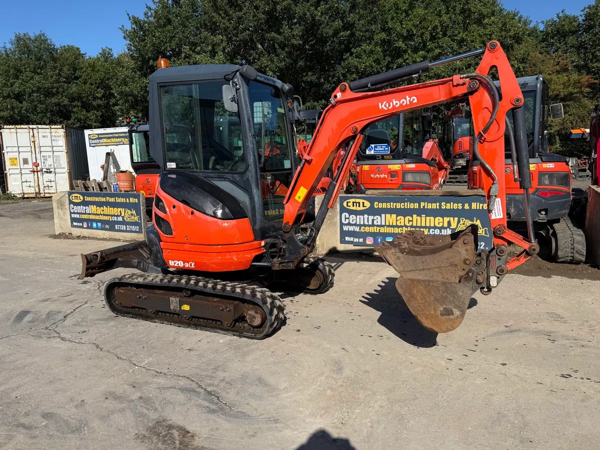 2013 Kubota U20-3EU mini excavator, side view 2013 Kubota U20-3EU mini excavator, side view
