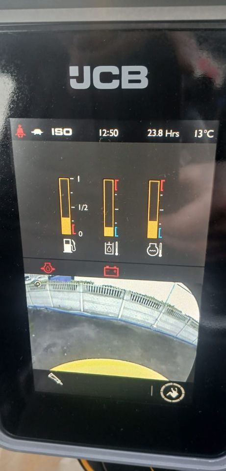 2023 JCB 100C-2 Crawler Excavator digital dashboard display 2023 JCB 100C-2 Crawler Excavator digital dashboard display