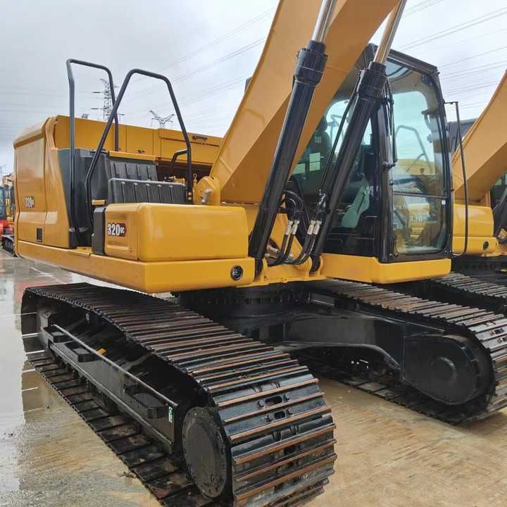 Caterpillar 320GC crawler excavator, rear three-quarter view