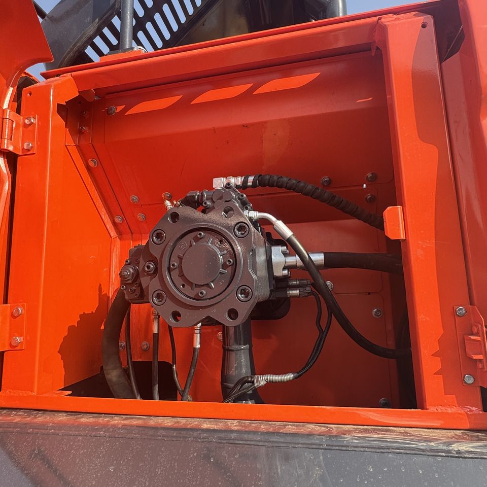 2023 Doosan DX300-9C crawler excavator hydraulic pump compartment view 2023 Doosan DX300-9C crawler excavator hydraulic pump compartment view