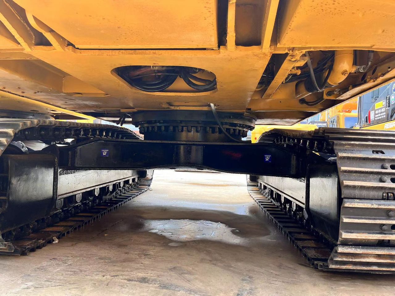 2024 Caterpillar 329D crawler excavator undercarriage view