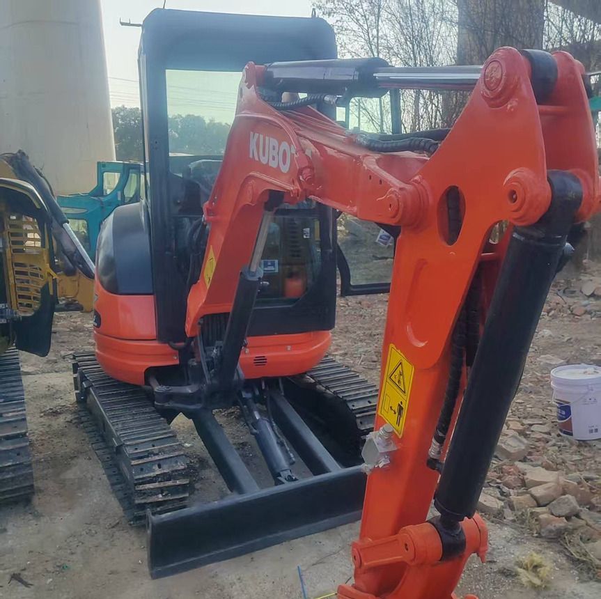 2022 Kubota U27 mini excavator, front three-quarter view 2022 Kubota U27 mini excavator, front three-quarter view