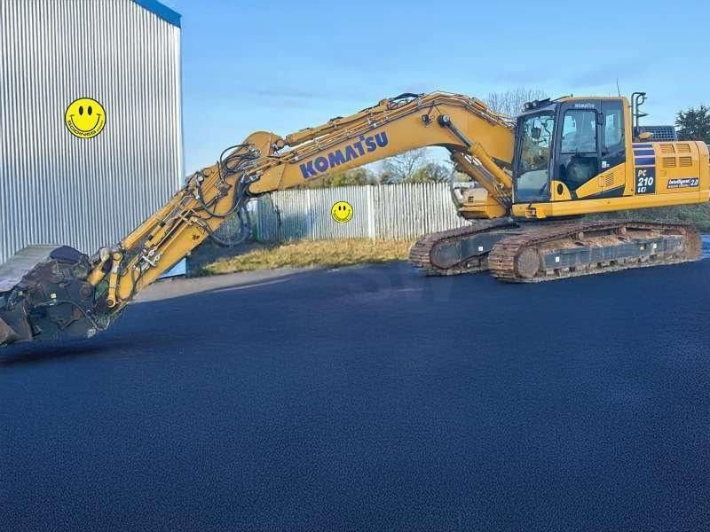 2022 Komatsu PC210LCI-11E0 crawler excavator side view