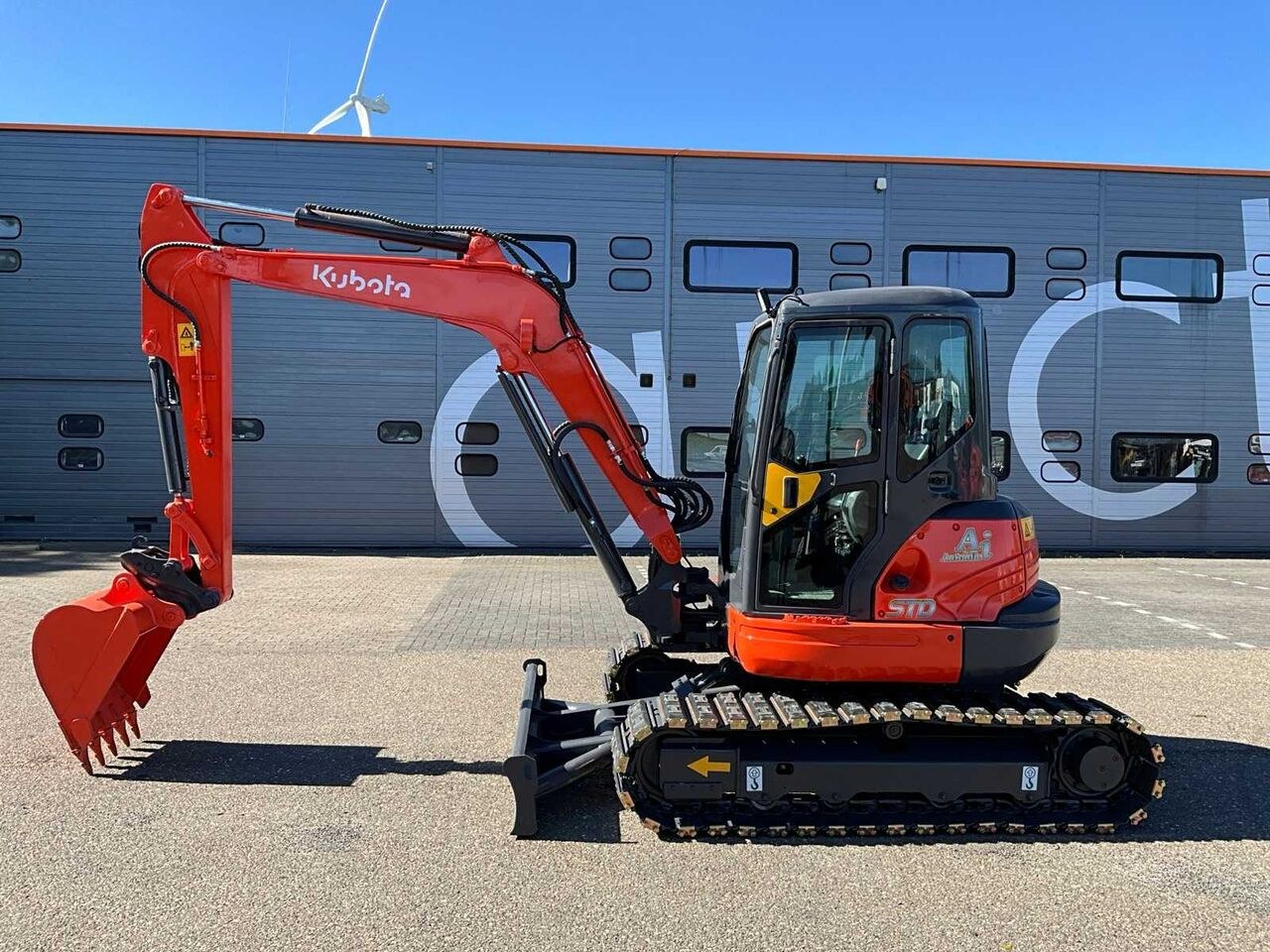 2012 Kubota KX161-3 mini excavator, side view 2012 Kubota KX161-3 mini excavator, side view