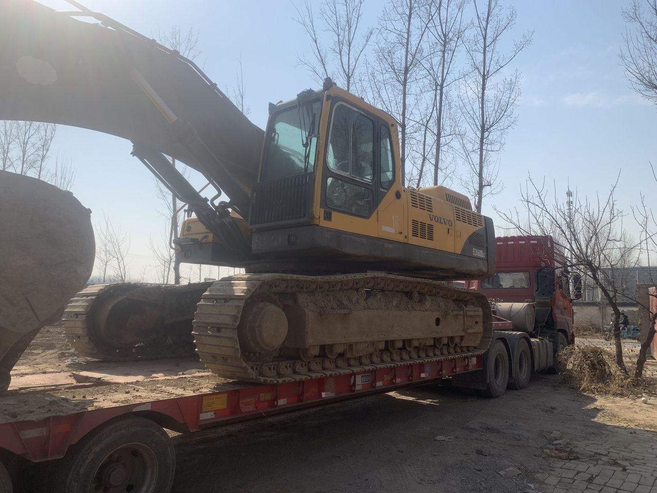 2018 Volvo EC460BLC crawler excavator side view 2018 Volvo EC460BLC crawler excavator side view