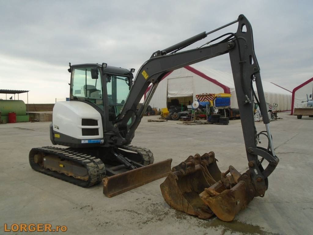 2017 Volvo ECR50D mini excavator, side view 2017 Volvo ECR50D mini excavator, side view