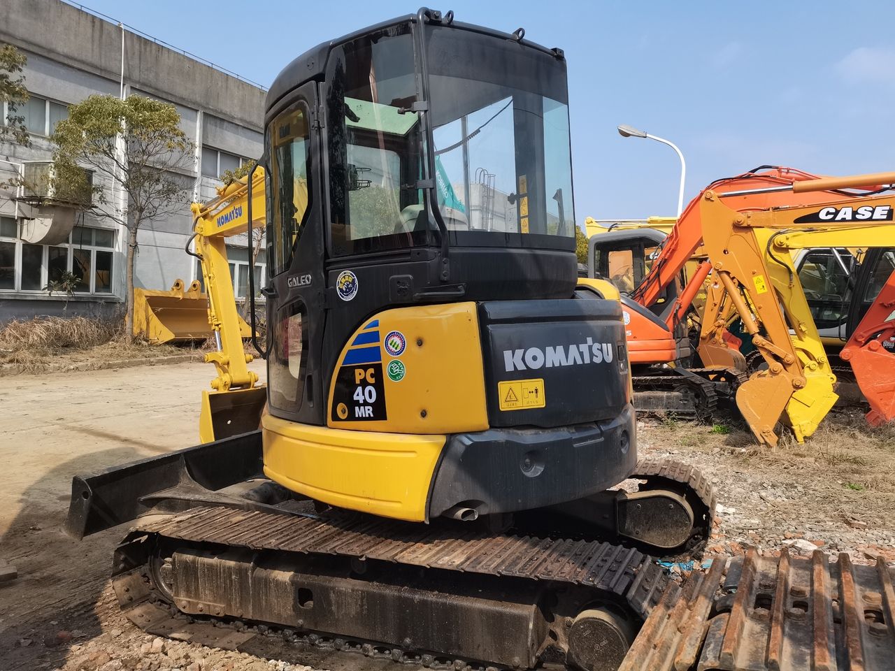 2011 Komatsu PC40MR mini excavator, rear three-quarter view 2011 Komatsu PC40MR mini excavator, rear three-quarter view
