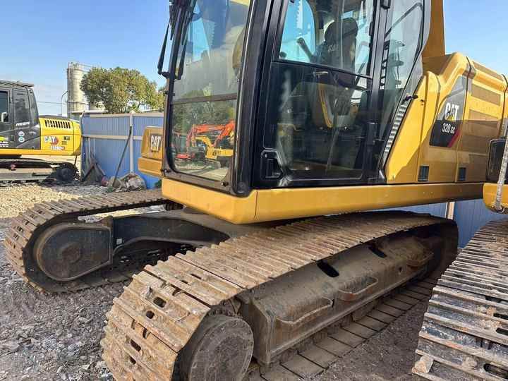 Caterpillar 320GC Paletli Ekskavatör