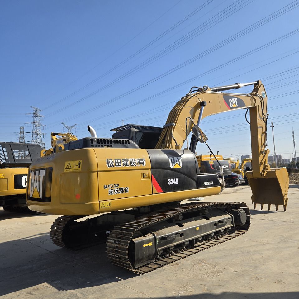 2020 Caterpillar 324D crawler excavator, rear three-quarter view 2020 Caterpillar 324D crawler excavator, rear three-quarter view