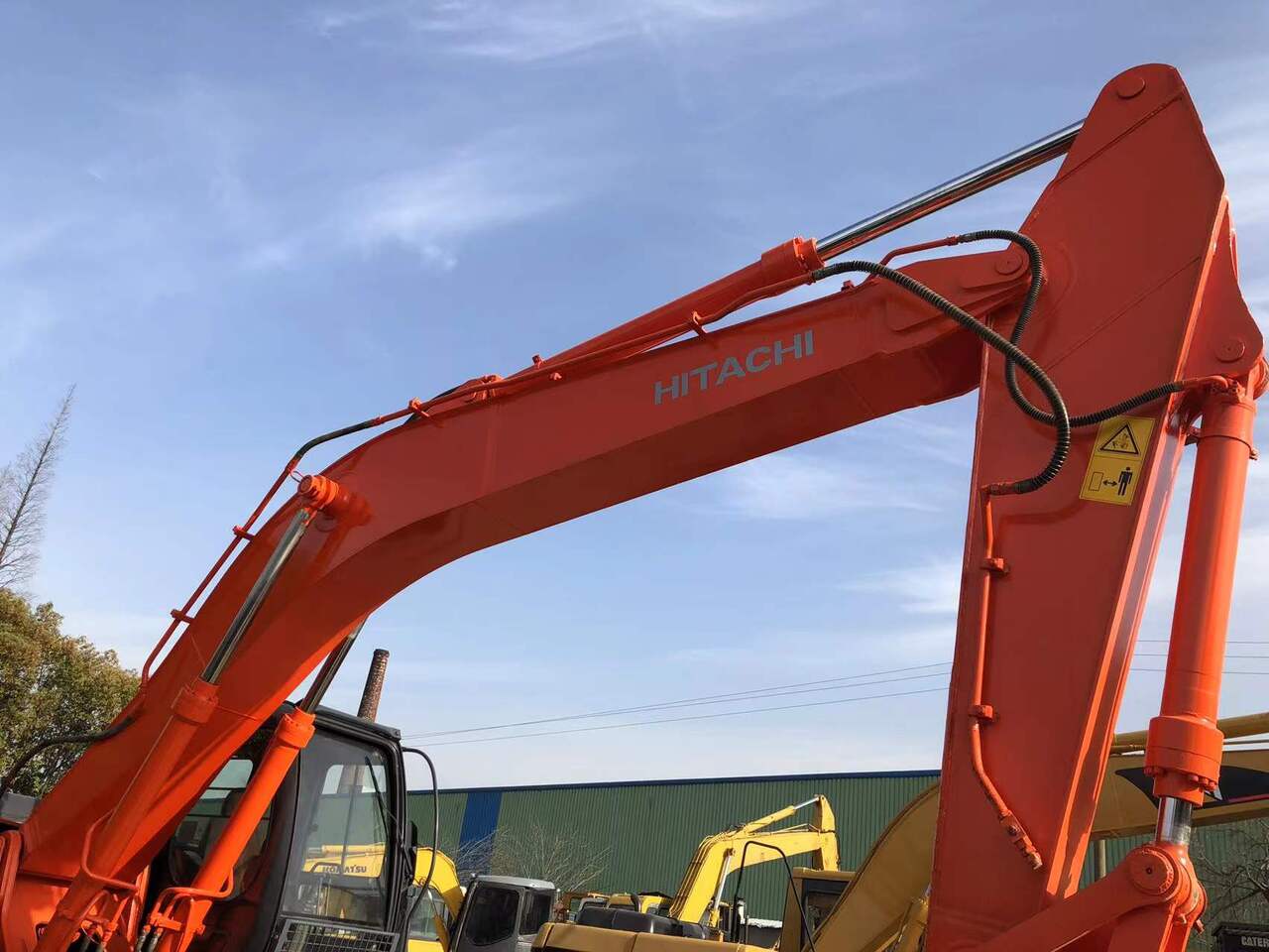 2013 Hitachi ZX240 crawler excavator boom detail 2013 Hitachi ZX240 crawler excavator boom detail