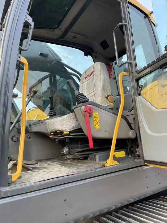 2021 Volvo EC480DL Crawler Excavator interior cab view 2021 Volvo EC480DL Crawler Excavator interior cab view