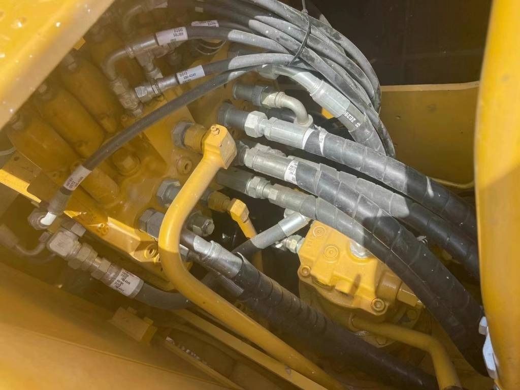 2024 Caterpillar 312D mini excavator hydraulic pump detail