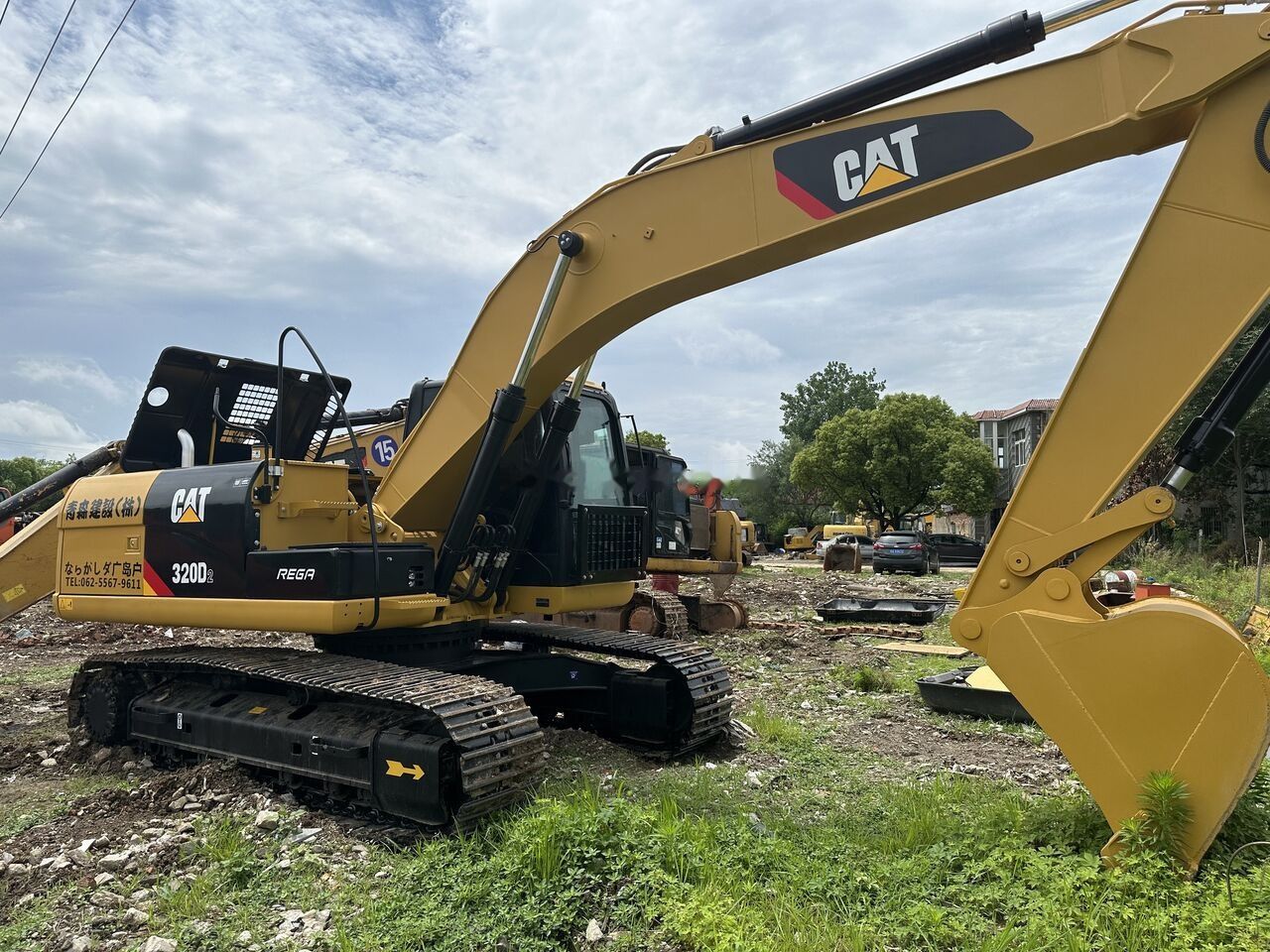 Koparka gąsienicowa Caterpillar 320D2 z 2021 r., widok z boku Koparka gąsienicowa Caterpillar 320D2 z 2021 r., widok z boku