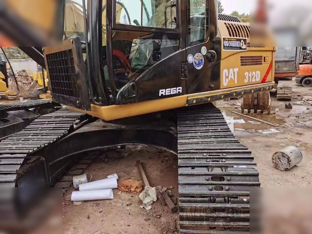 2018 Caterpillar 312D crawler excavator side view