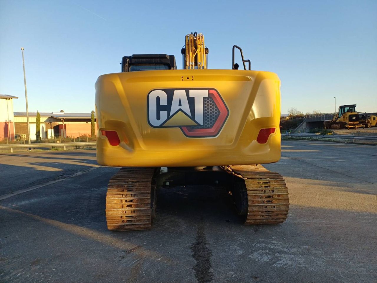 2023 Caterpillar 317 GC crawler excavator, rear view 2023 Caterpillar 317 GC crawler excavator, rear view