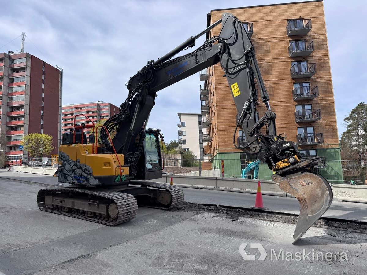 2019 Volvo ECR235EL crawler excavator, side view