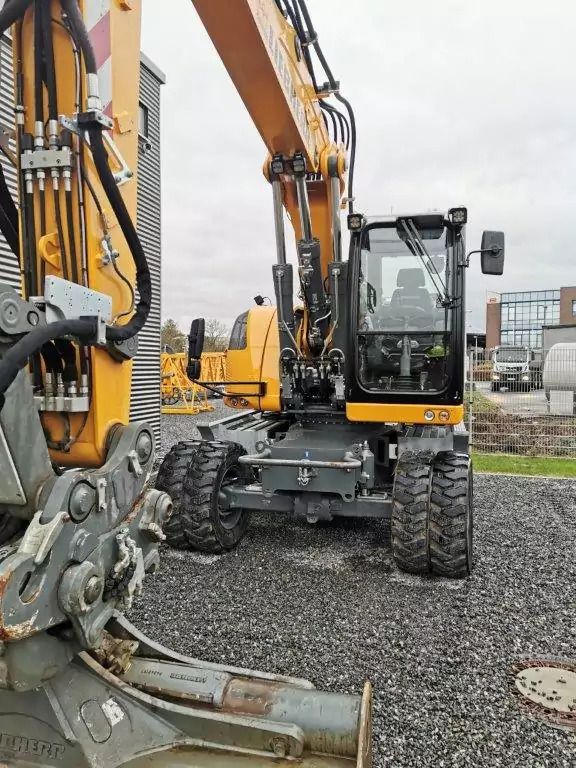 2023 Liebherr A920 Litronic G6.0-D wheeled excavator front view
