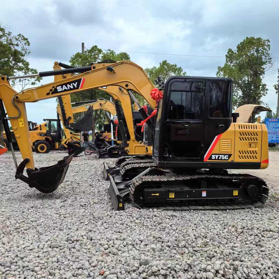 2020 Sany SY75C mini excavator, side profile view 2020 Sany SY75C mini excavator, side profile view