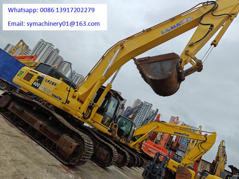 2019 Komatsu PC400-8 crawler excavator, side view 2019 Komatsu PC400-8 crawler excavator, side view