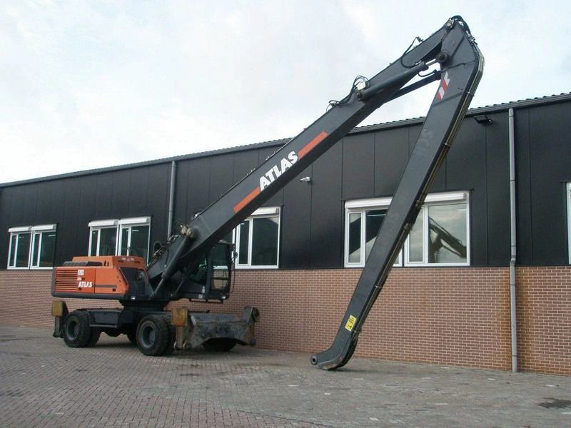 2015 Atlas 350MH material handler, side profile view 2015 Atlas 350MH material handler, side profile view