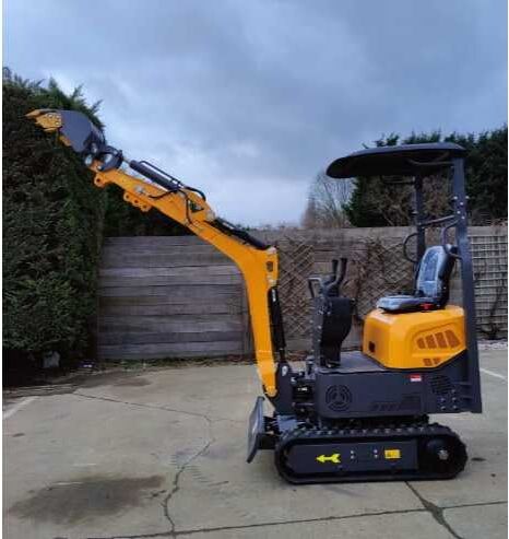 KATCO Q13-POWER+ mini excavator, side view
