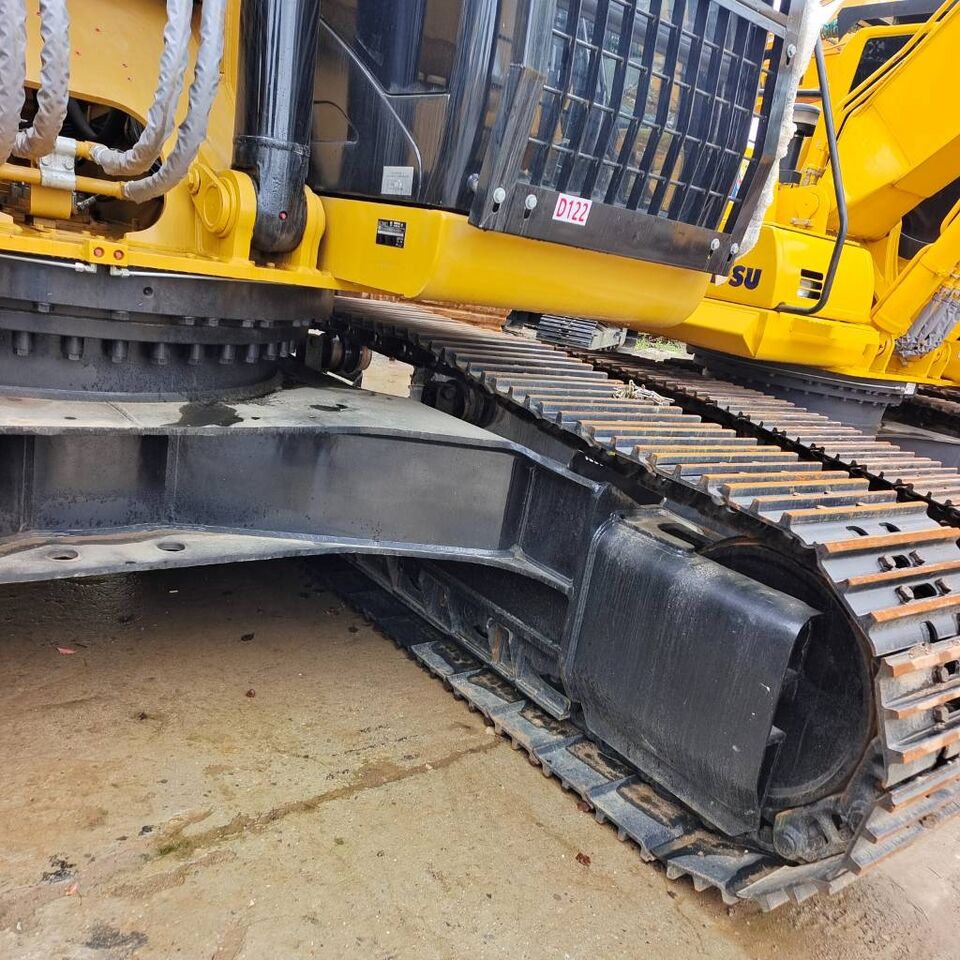 2023 Caterpillar 320D2 crawler excavator undercarriage and cab detail 2023 Caterpillar 320D2 crawler excavator undercarriage and cab detail