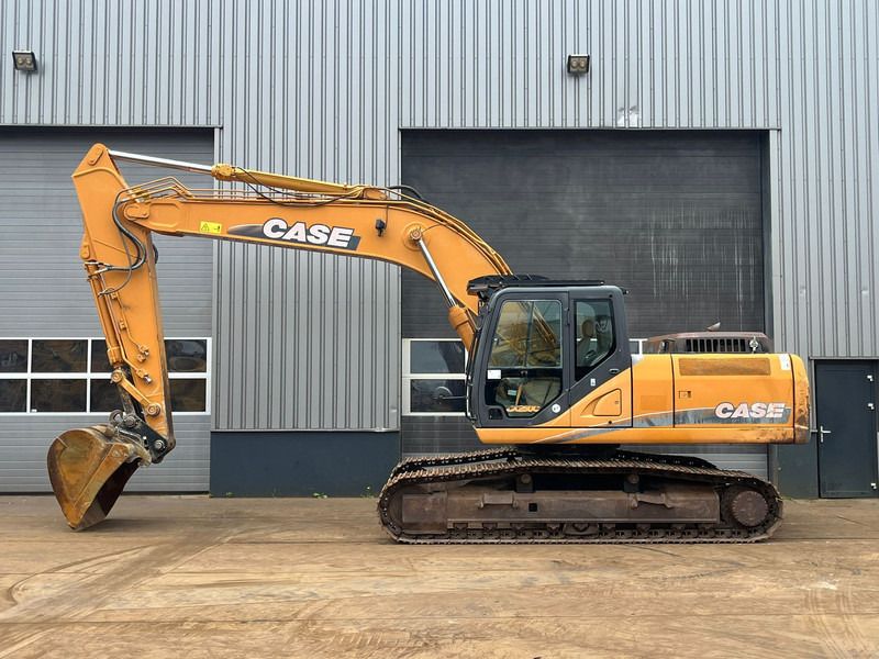 2011 CASE CX250C crawler excavator side view