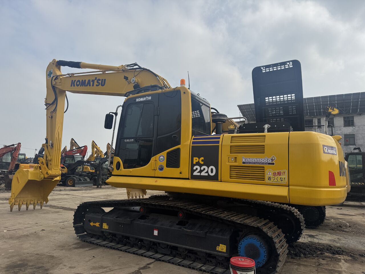 2024 Komatsu PC220-8 Raupenbagger, Seitenansicht 2024 Komatsu PC220-8 Raupenbagger, Seitenansicht